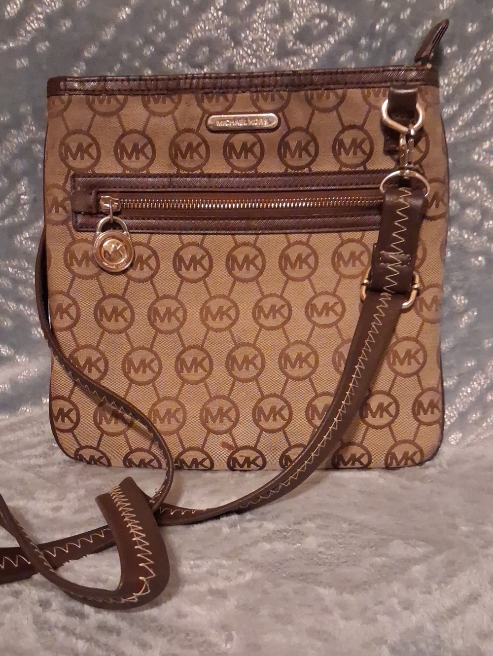 Michael Kors Tan/Brown Signature Crossbody Bag